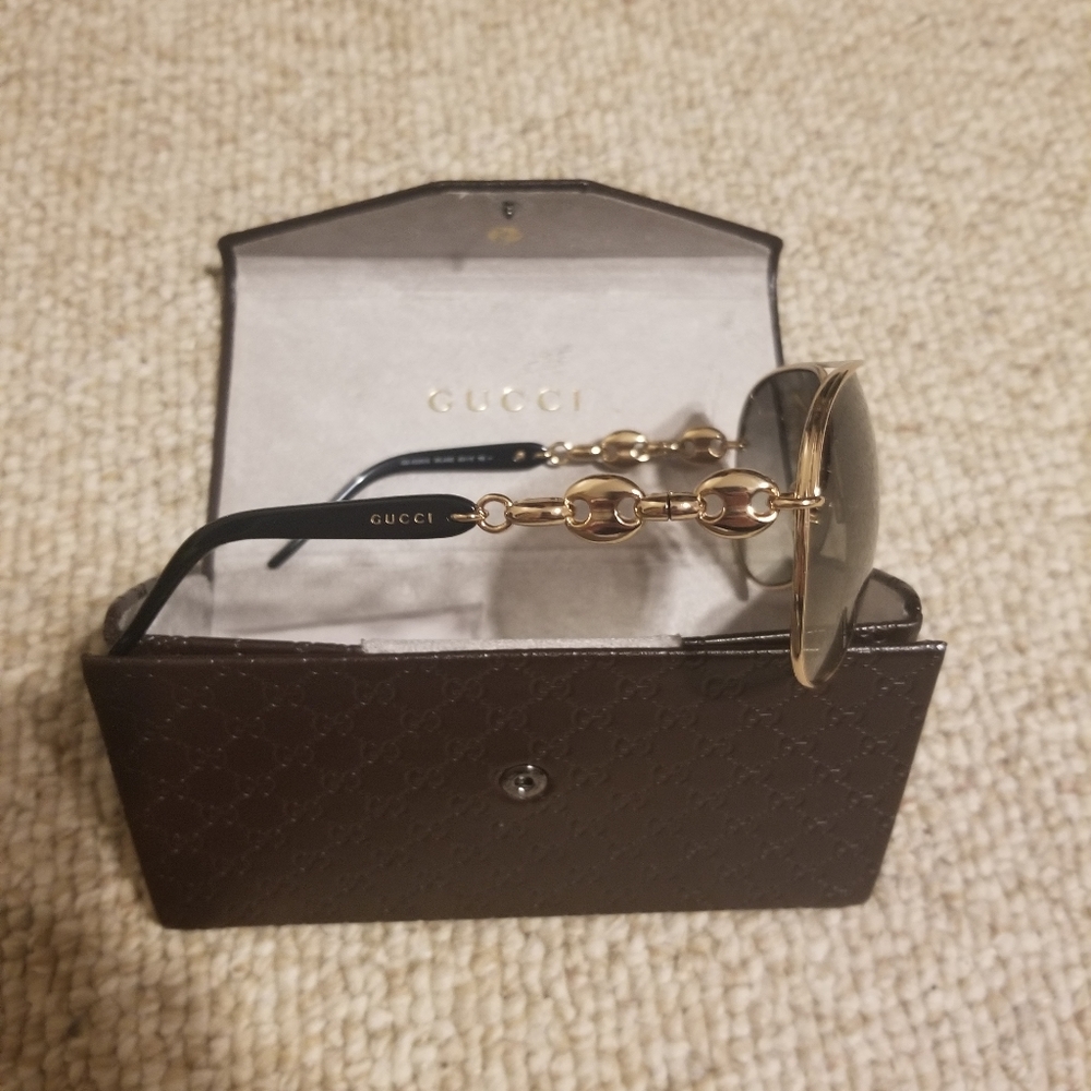 Gucci Women's Sunglasses - Picture 2 of 4